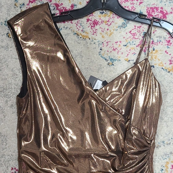 BCBG MAXAZRIA METALLIC COPPER DRESS - Picture 3 of 8